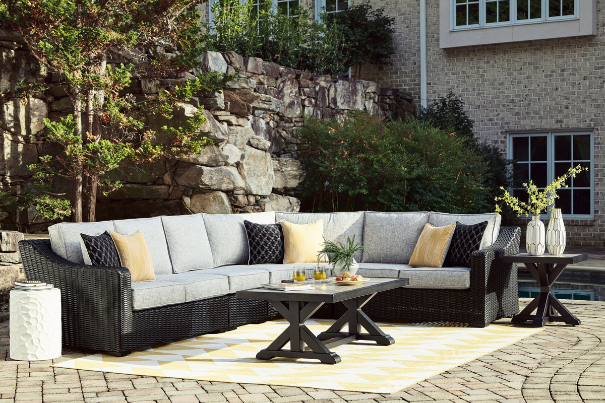 Beachcroft - 4-Piece Outdoor Sectional - Black