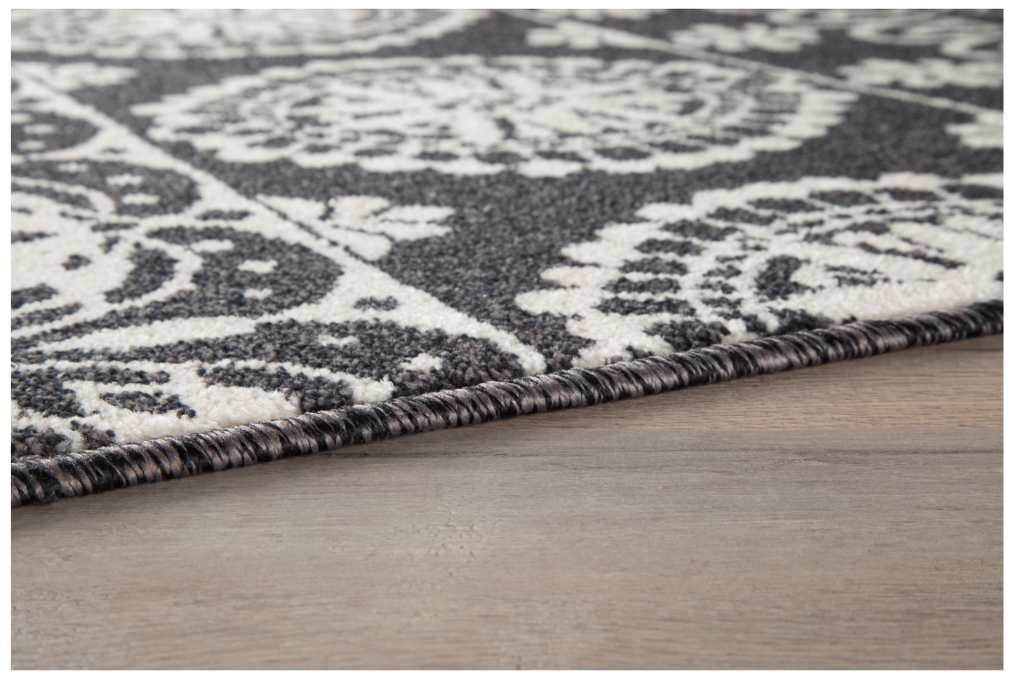Jicarilla 5' x 7' Rug