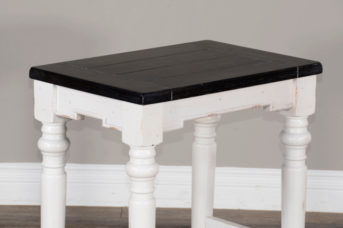 Carriage House - Stool Wih Wood Seat - Cottage White / Europen Dark