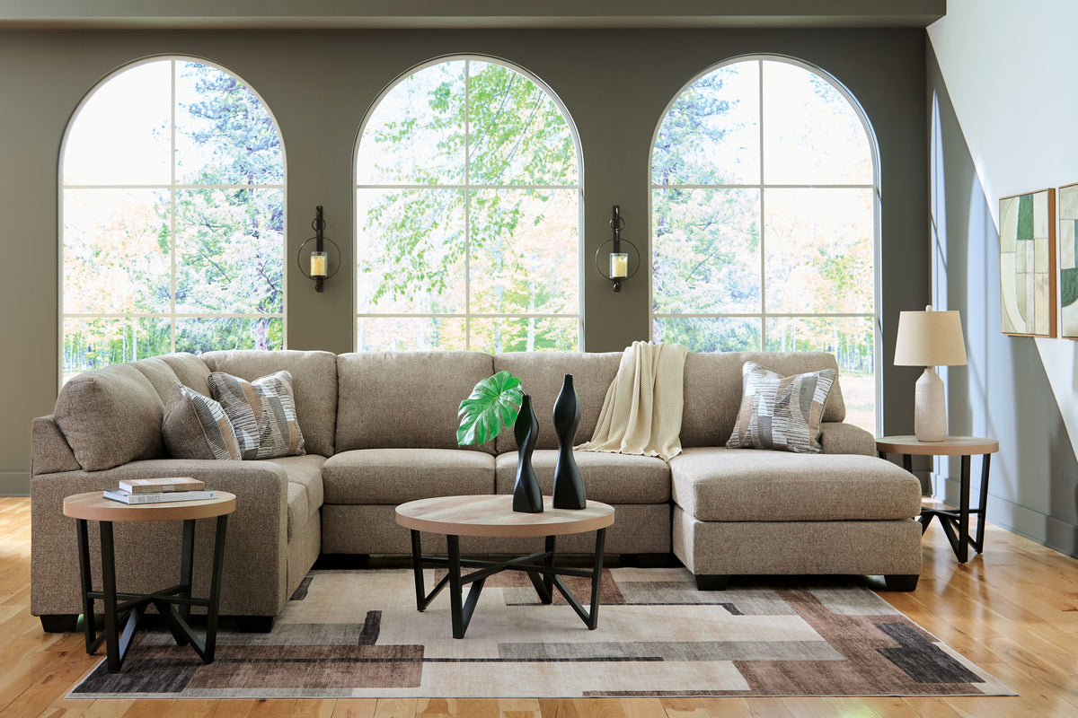 Newellen - 3 Piece Sectional