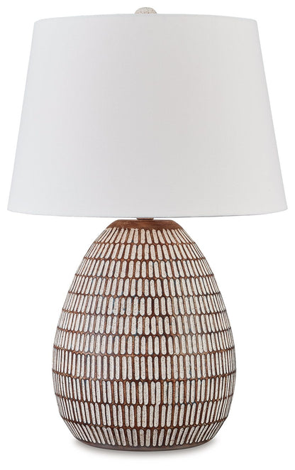 Darrich - Metal Table Lamp - Beige / White