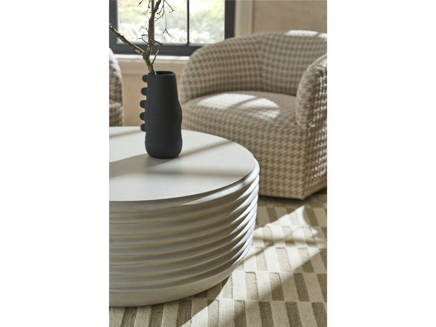 Dwell - Table