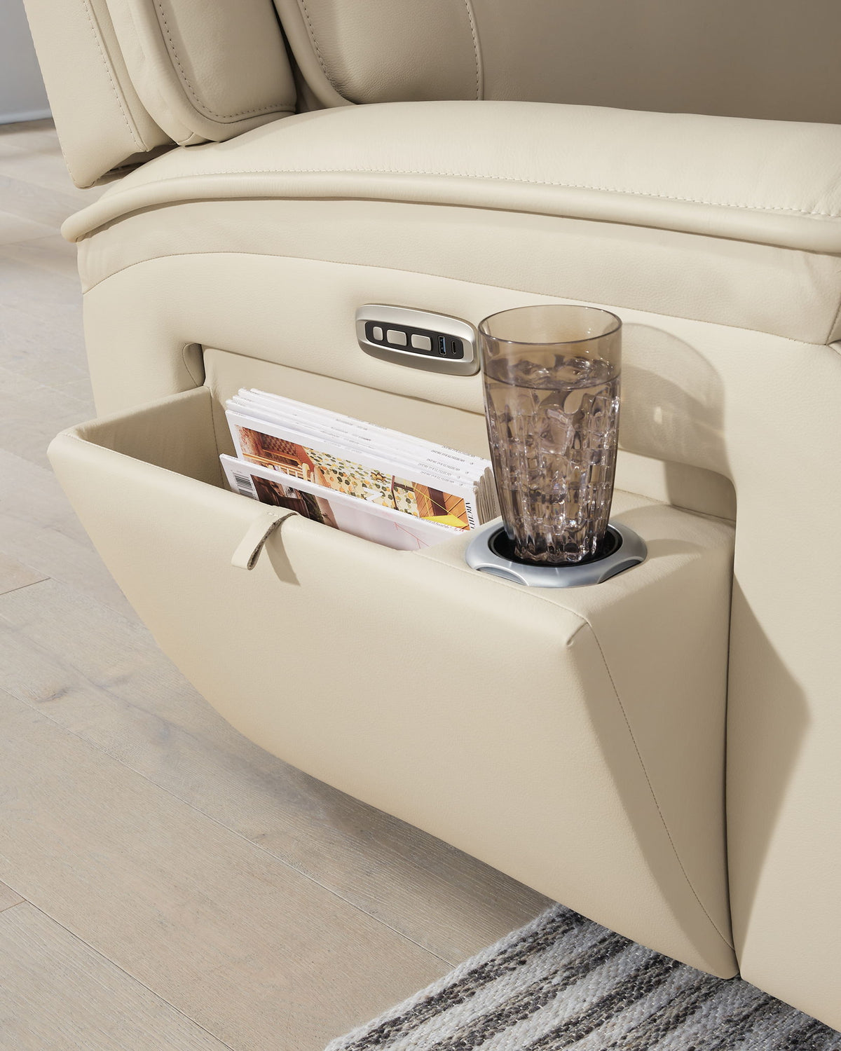 Double Deal - 2 Piece Reclining Sectional