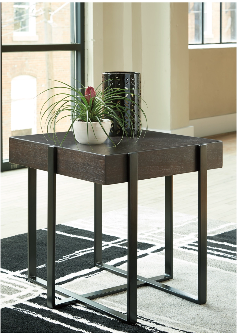 Drewing End Table