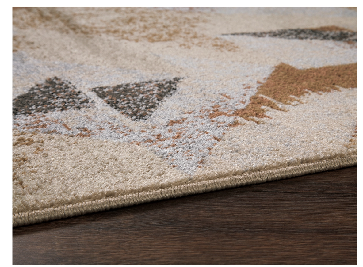 Jun 5' x 6'7" Rug