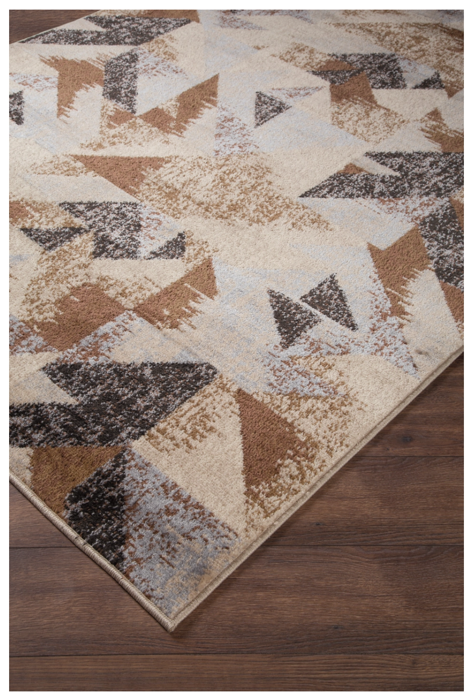 Jun 5' x 6'7" Rug
