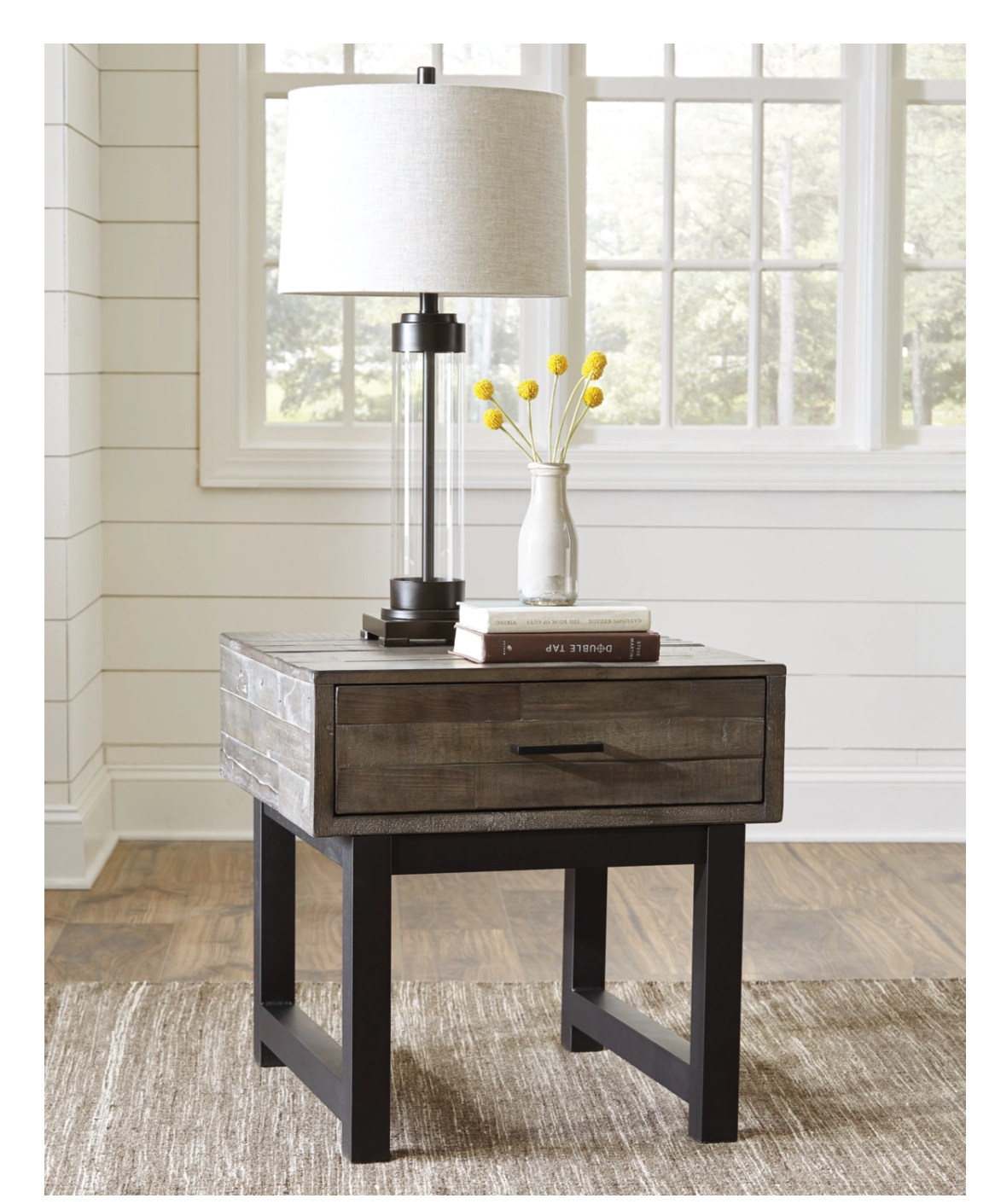 Mondoro Square End Table