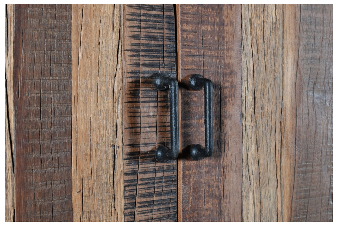 Wooden Almirah W 4 Doors and 2 drawers