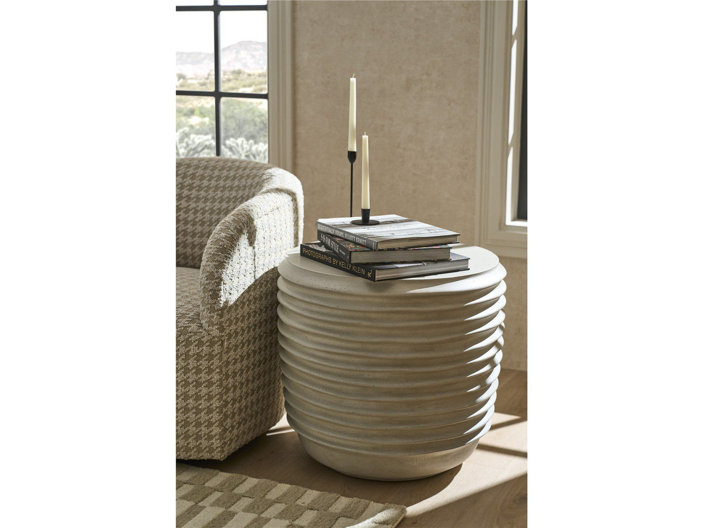 Dwell - Table